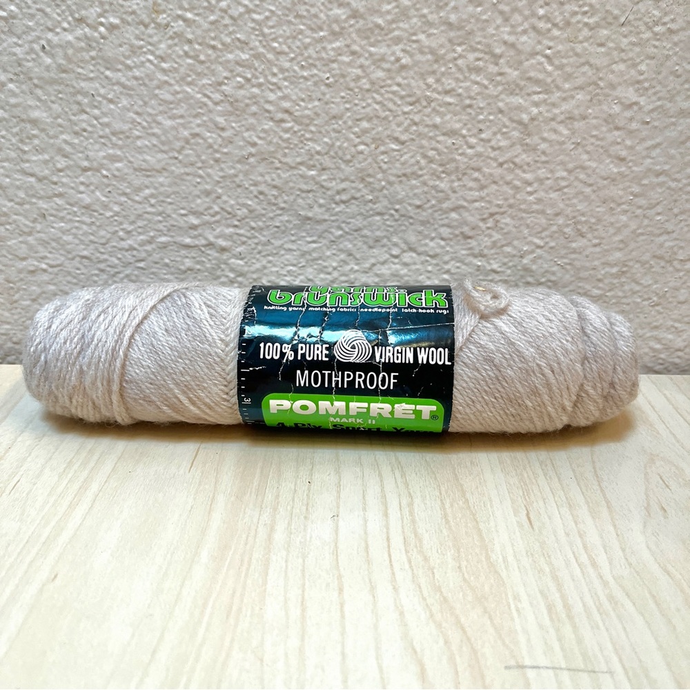 Skein Wool Yarn by Yarns Brunswick. NWT cream/light tan. 4 Ply 2 oz made in usa